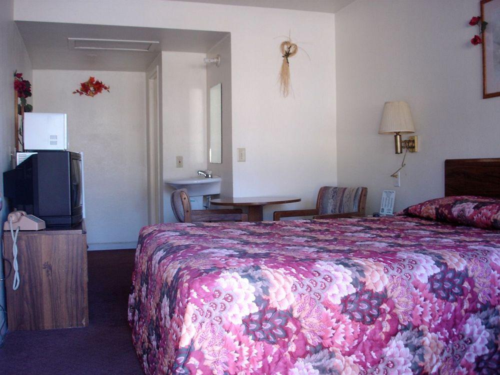 Motel Arroyo Village 2*