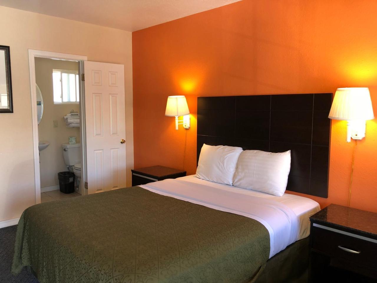 Motel Arroyo Village 2*
